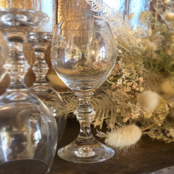 Set of Four Crystal Cordial Glasses - Picture 2 of 14
